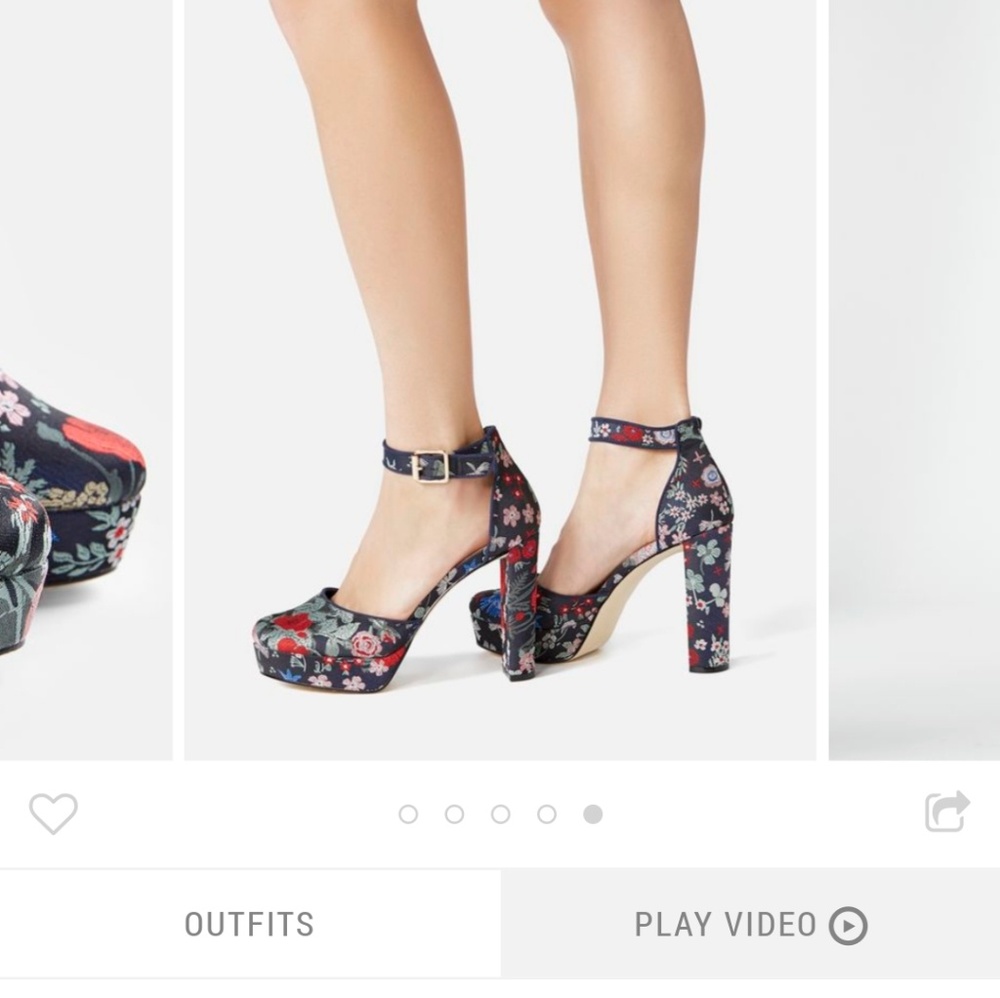 Justfab size 8.5 worn once floral heel